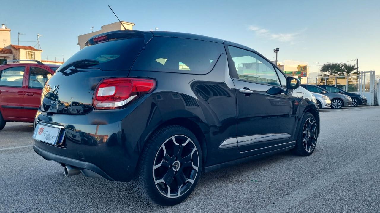 Ds DS3 3 1.4 HDi 70 Just Black-68CV-50KW-