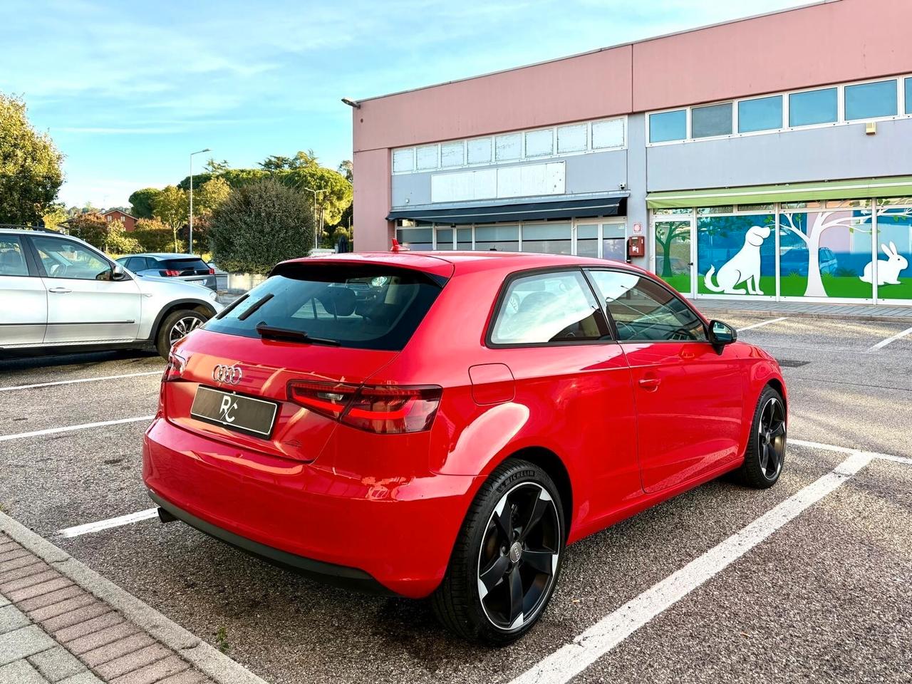 Audi A3 1.6 TDI 105 cv Neopatentati