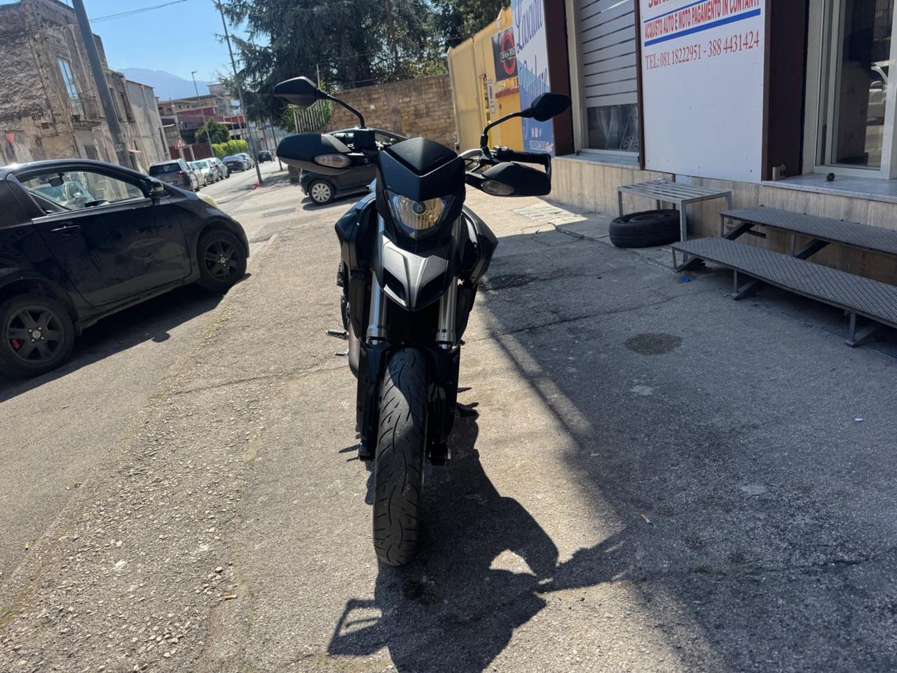 Ducati Hypermotard 821