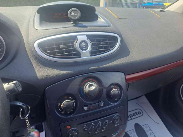 RENAULT Clio 1.5 dCi 85CV 3 porte Rip Curl
