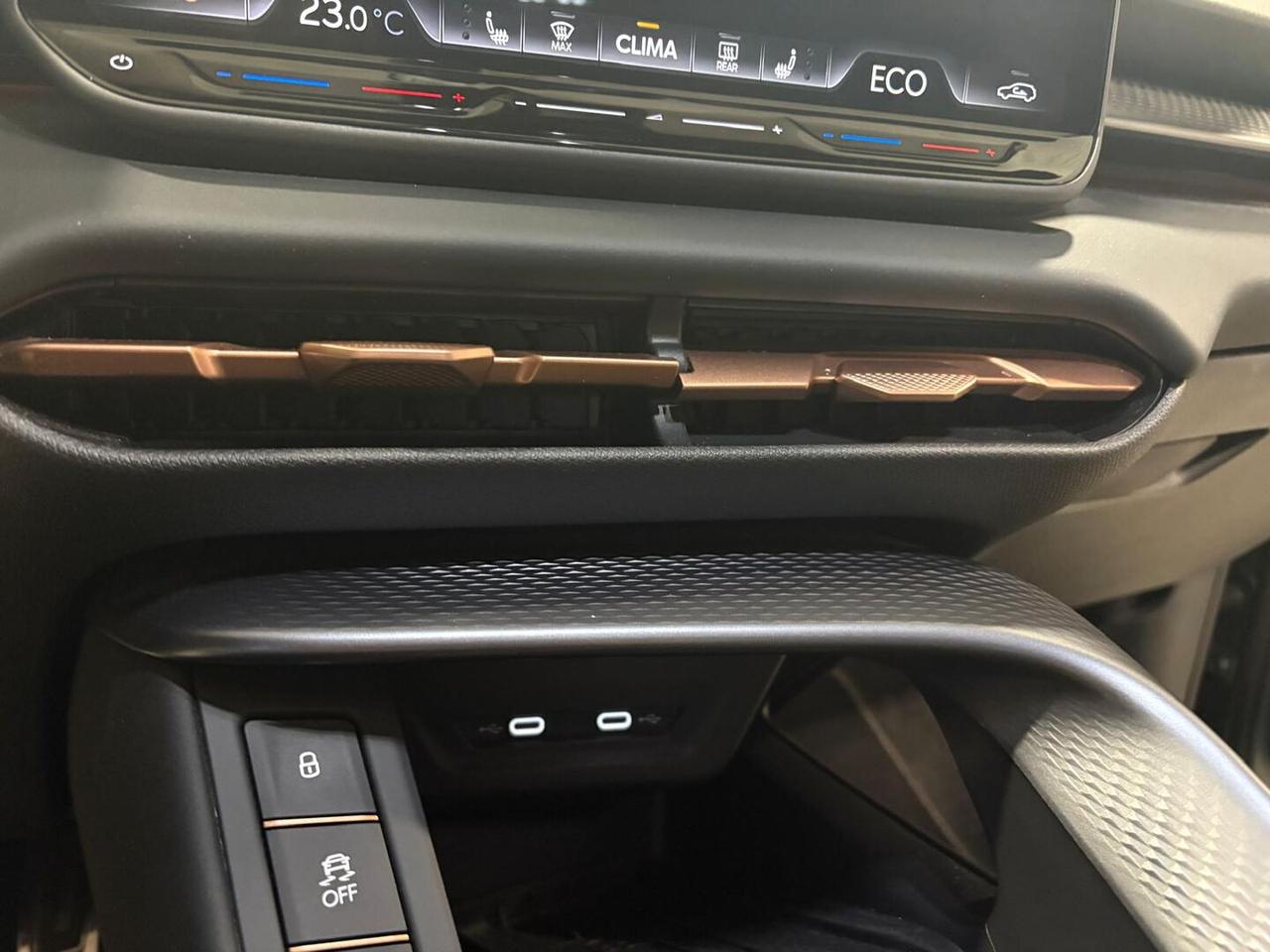 Cupra Terramar 1.5 e-hybrid VZ 272cv dsg