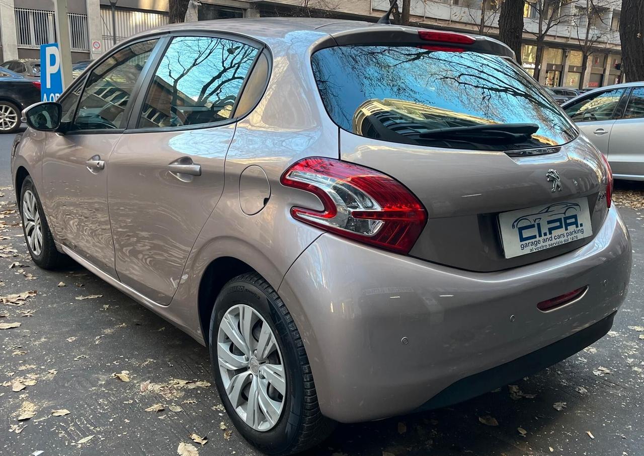 Peugeot 208 1.4 HDi 68 CV 3 porte Access