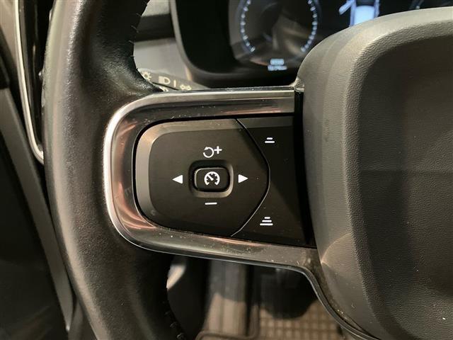 VOLVO XC40 2.0 D3 Momentum my20