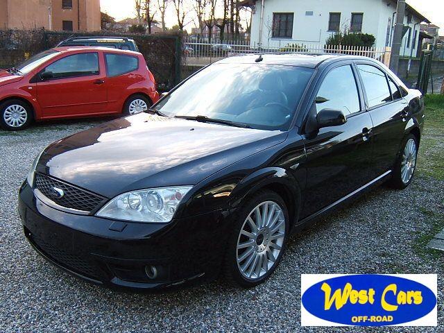 FORD - Mondeo - 3.0i V6 4p. ST220