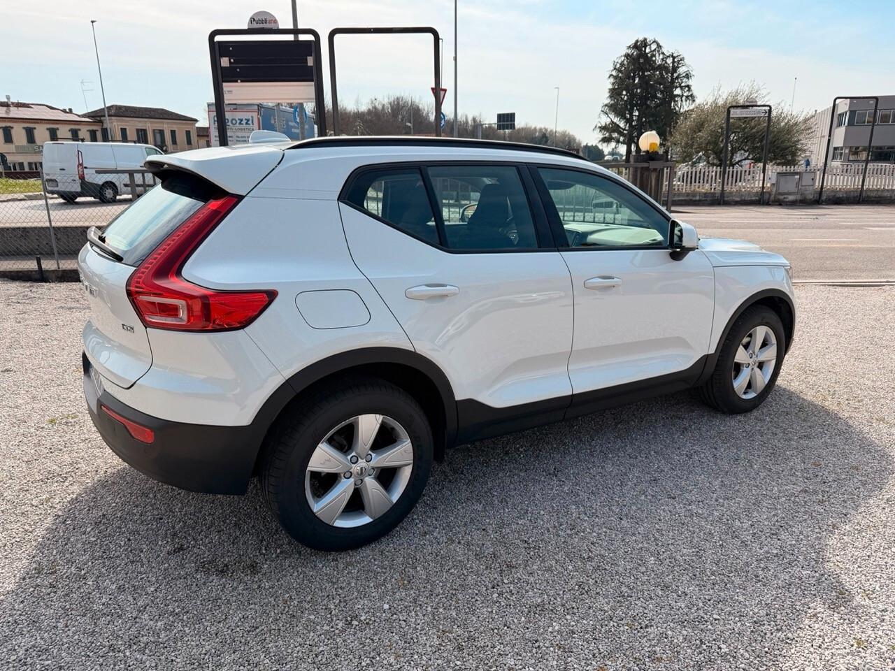 Volvo XC40 2.0 d3 150 cv Business Geartronic