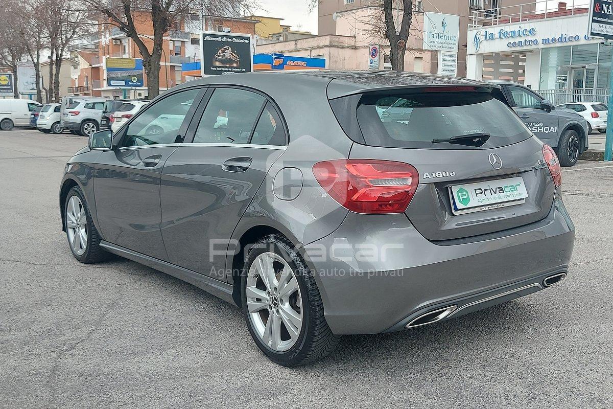 MERCEDES A 180 d Business