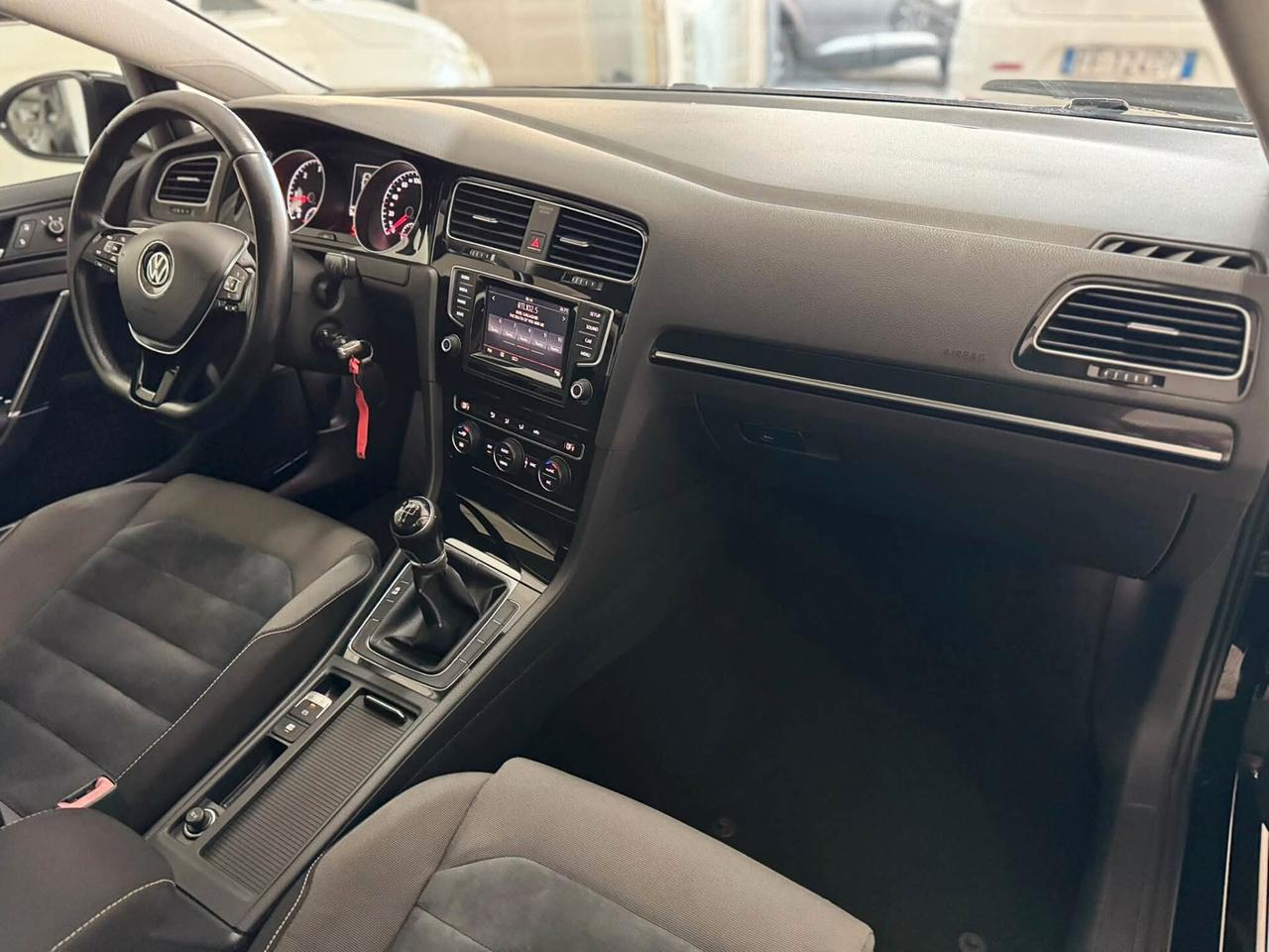 Volkswagen Golf Business 1.6 TDI 5p. Highline BlueMotion Technology