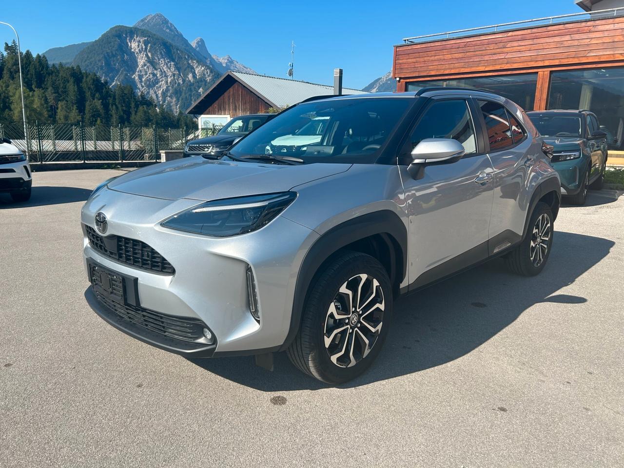 Toyota Yaris Cross 1.5 Hybrid 130 CV 5p.E-CVT AWD-i Trend
