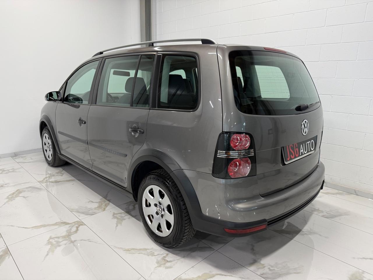 Volkswagen Touran 1.9 TDI 105CV DPF Highline 7 POSTI