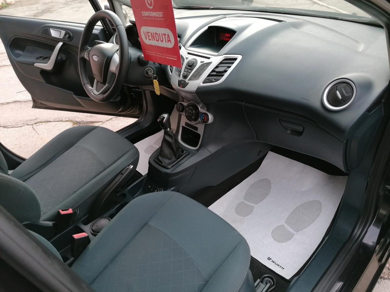 Ford Fiesta 1.4 TDCi 70CV 5 porte Titanium