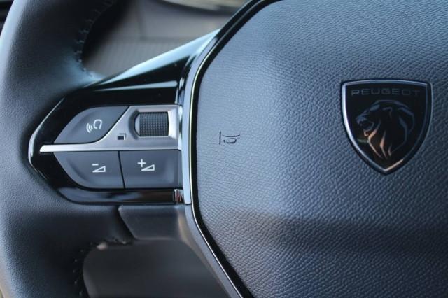 Peugeot 2008 1.2 puretech Allure s&s 100cv con CarPlay