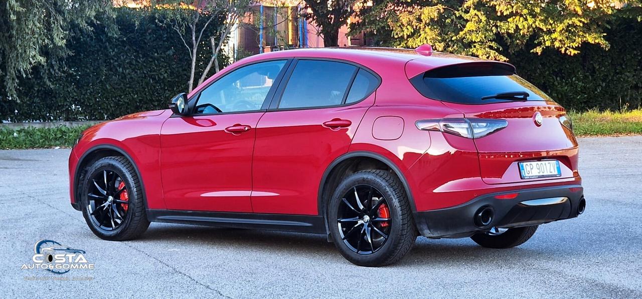 Alfa Romeo Stelvio 2.2 Turbodiesel 160 CV AT8 RWD Super