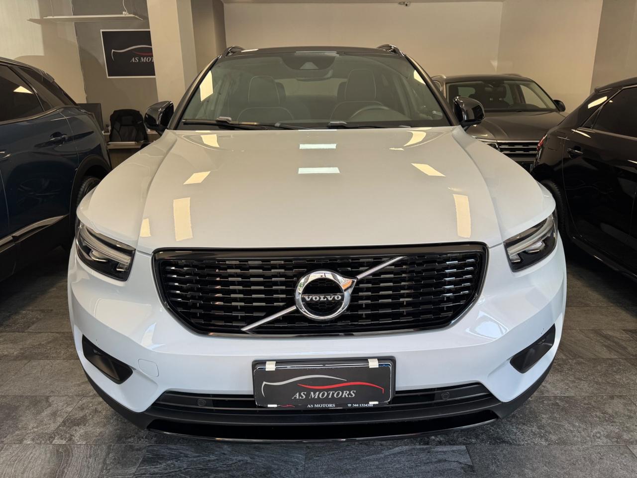 Volvo XC40 D3 2.0 150 Cv R-design Finanziabile
