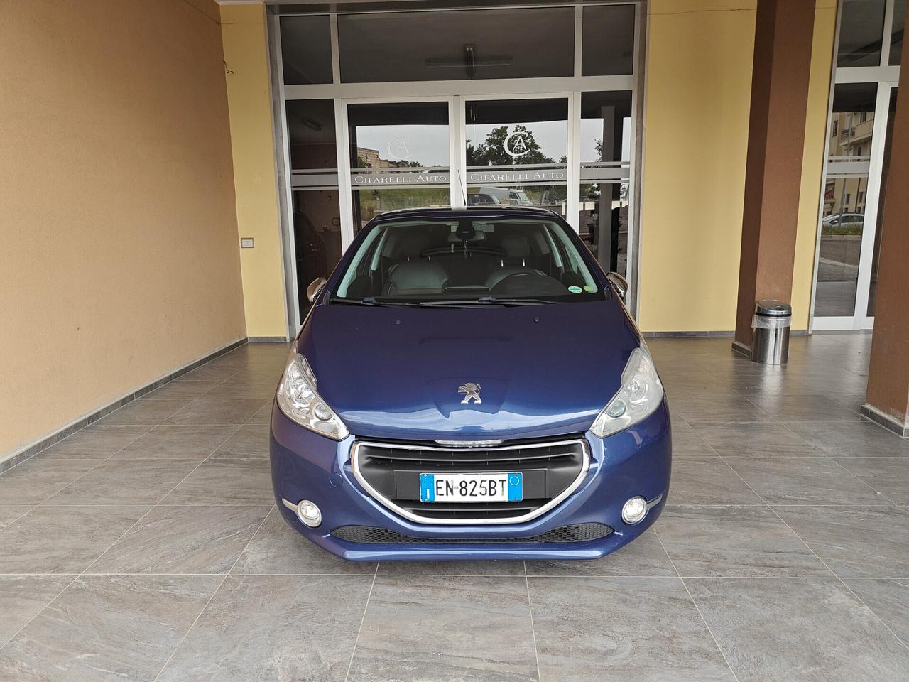 Peugeot 208 1.6 e-HDi 92 CV Stop&Start 3 porte Allure