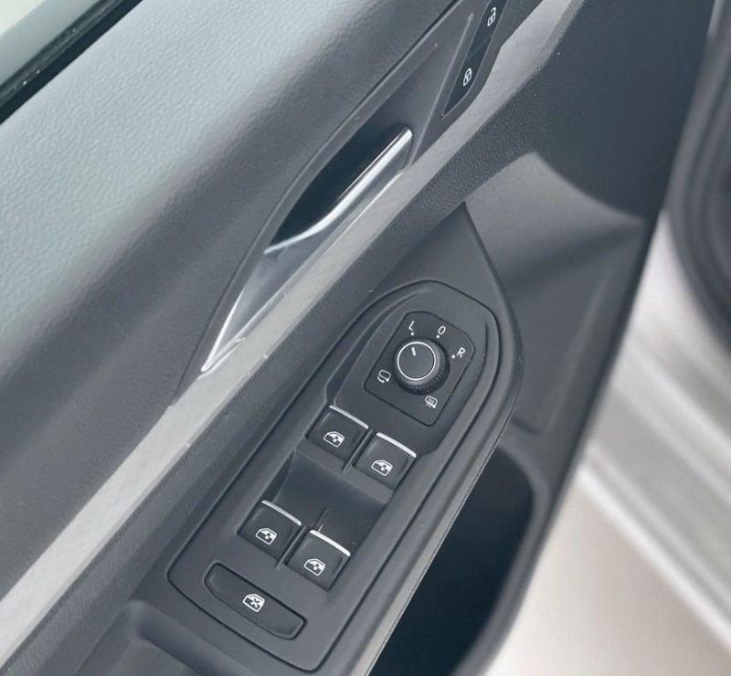 Volkswagen Golf Golf 1.0 eTSI EVO DSG Life