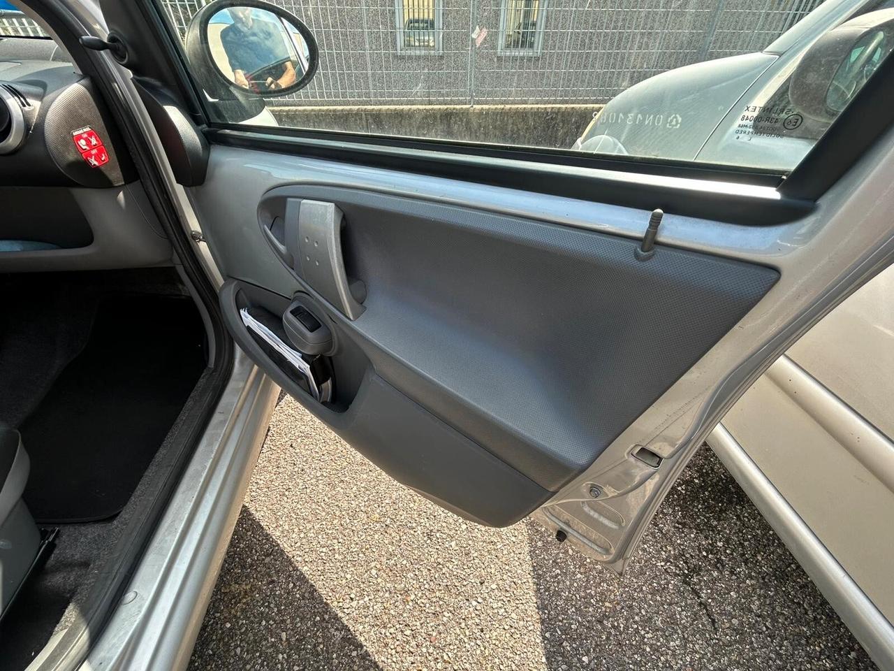 Toyota Aygo 5p 1.0 - ANCHE PER NEOPATENTATI