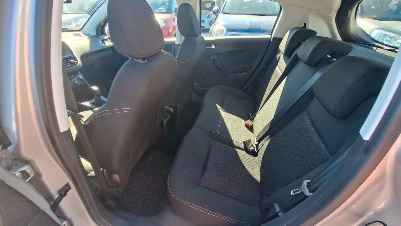 Peugeot 208 PureTech 68 5 porte2016