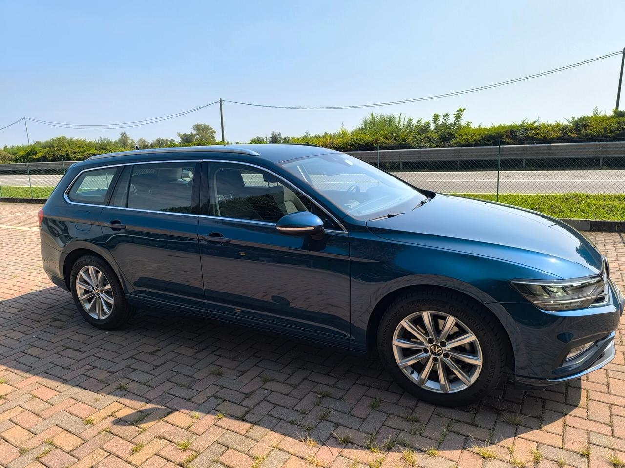Volkswagen Passat Variant 2.0 TDI 150CVSCR EVO DSG Executive
