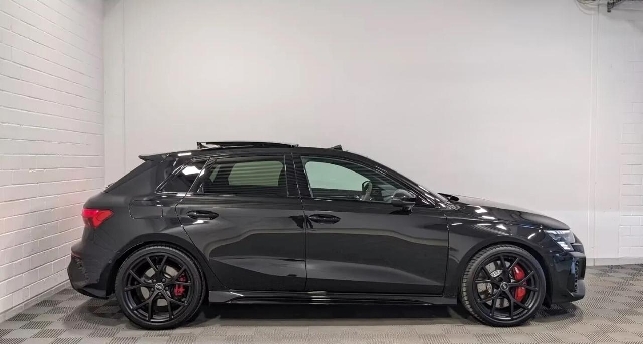 Audi RS3 Sportback 2.5 TFSI qu MTRX/TWTTO/SEDILI MASSAGIANTI/RETRO-CAMERA/NAVI