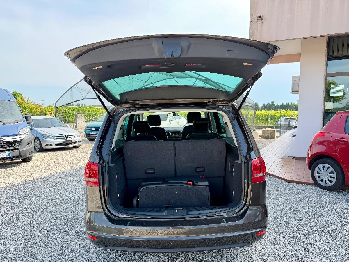 VOLKSWAGEN - Sharan - 2.0 TDI DPF Highline SEDILE GIREVOLE
