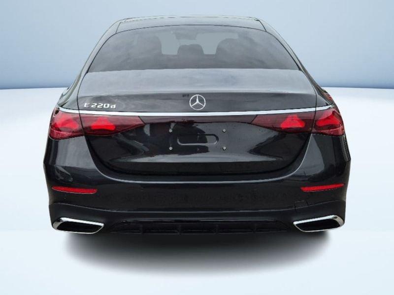 Mercedes-Benz Classe E 220d Berlina AMG Line Premium
