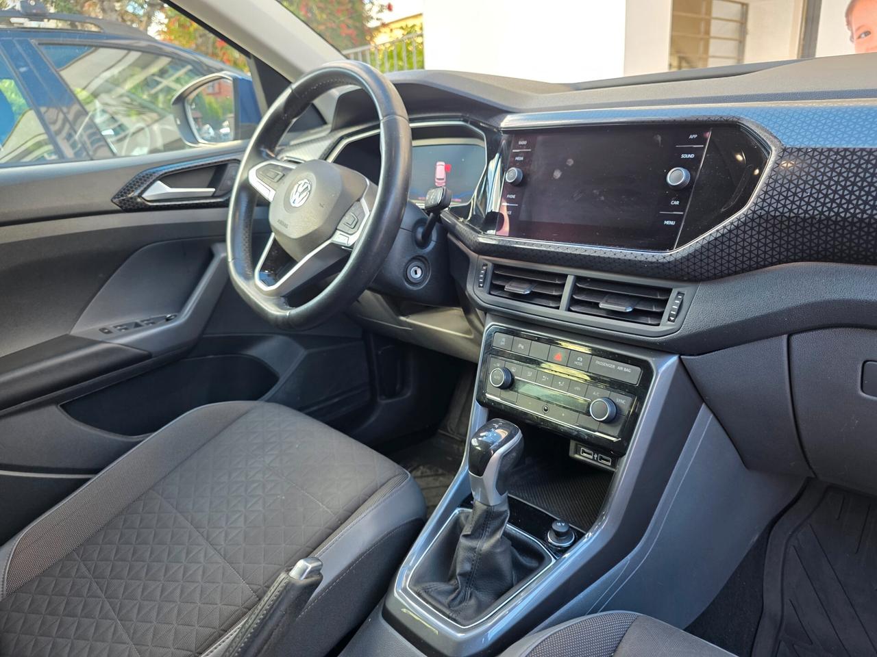 Volkswagen T-Cross R-LINE 1.6 TDI DSG SCR Advanced BMT
