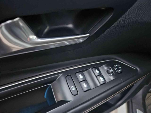 PEUGEOT 3008 1.5 BlueHDi 130 EAT8 GT Line