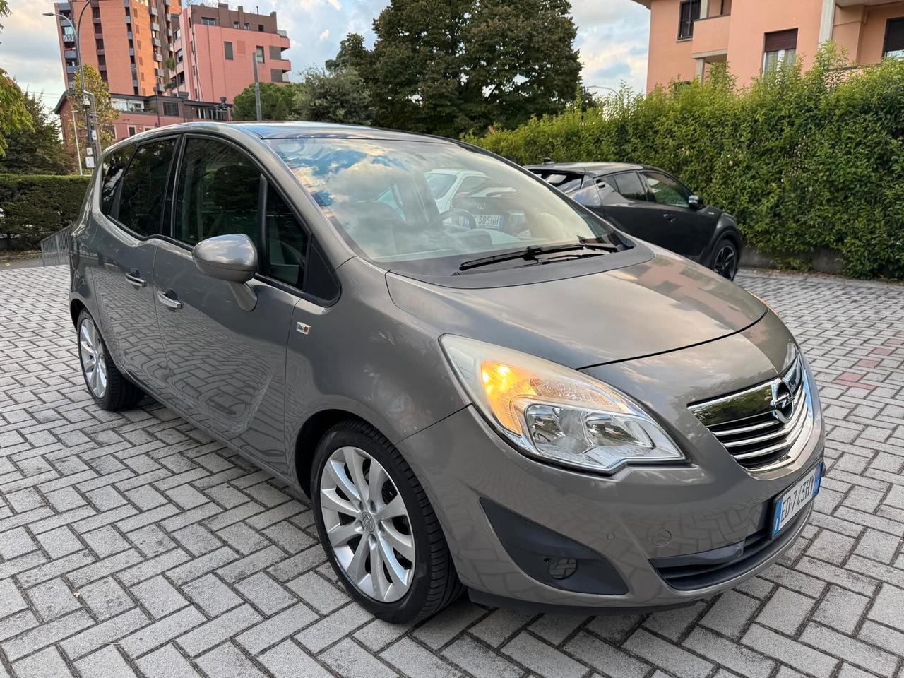 Opel Meriva 1.4 unico proprietario pari al nuovo