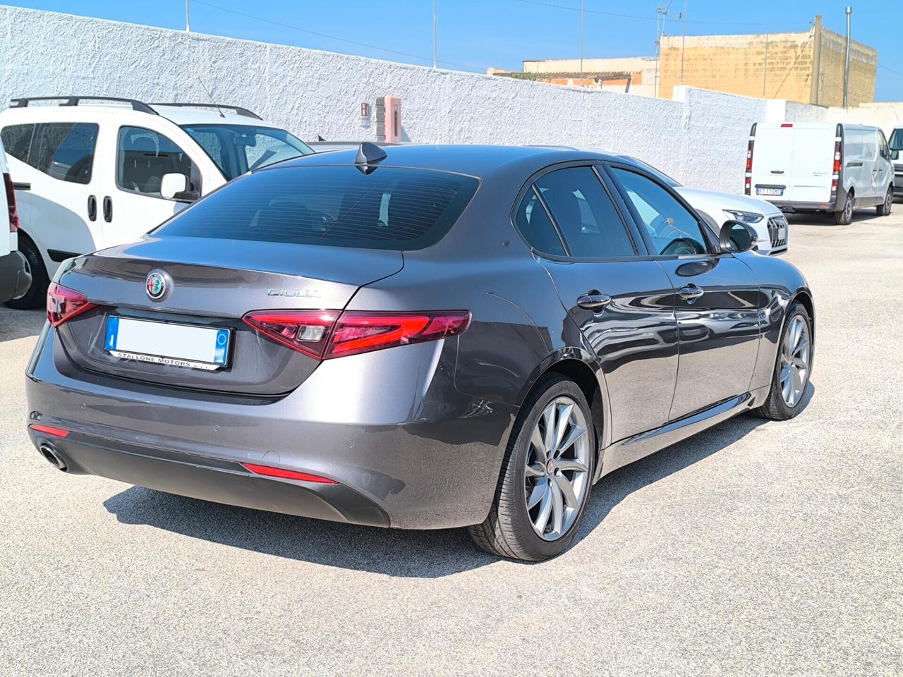 Alfa Romeo Giulia 2.2 CC 160 CV Business 2021