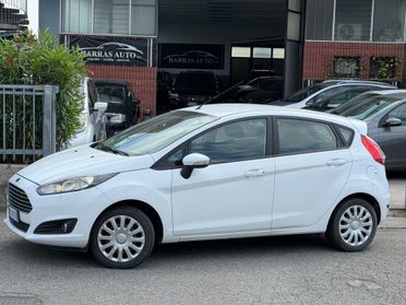 Ford Fiesta 1.2 60CV 5 porte Black & White Edition