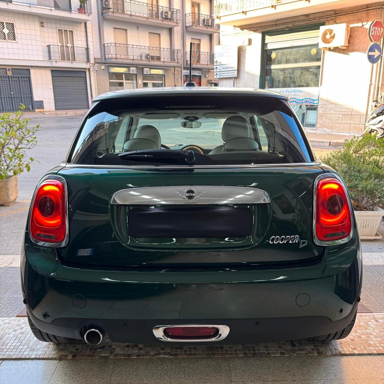Mini Cooper D 1.5 diesel 116cv Chili
