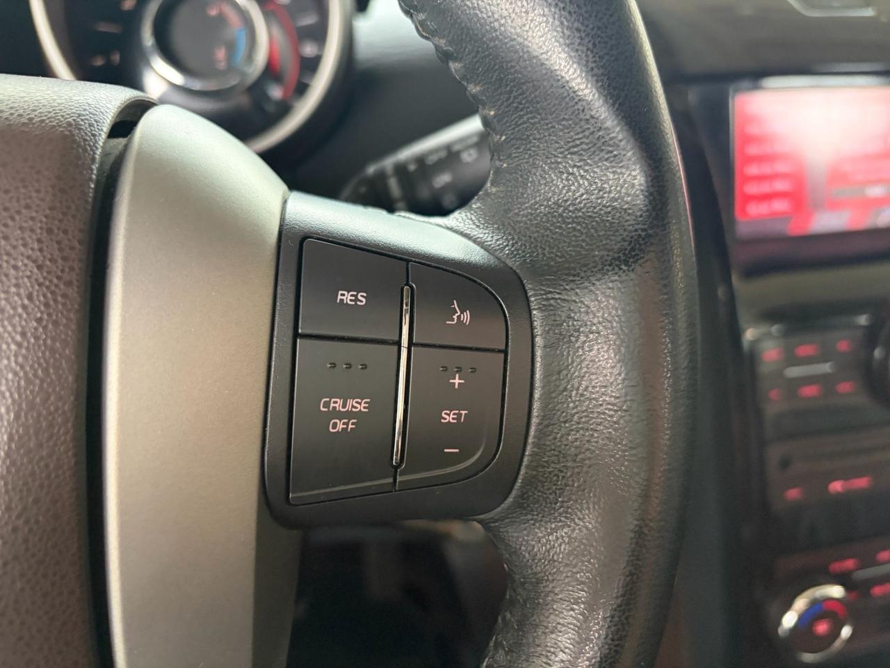 Mahindra XUV500 2.2 16V AWD W8