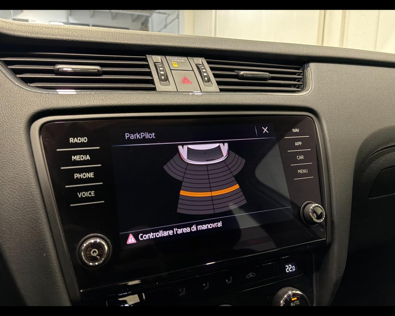 SKODA OCTAVIA WAGON 1.6 TDI AMBITION