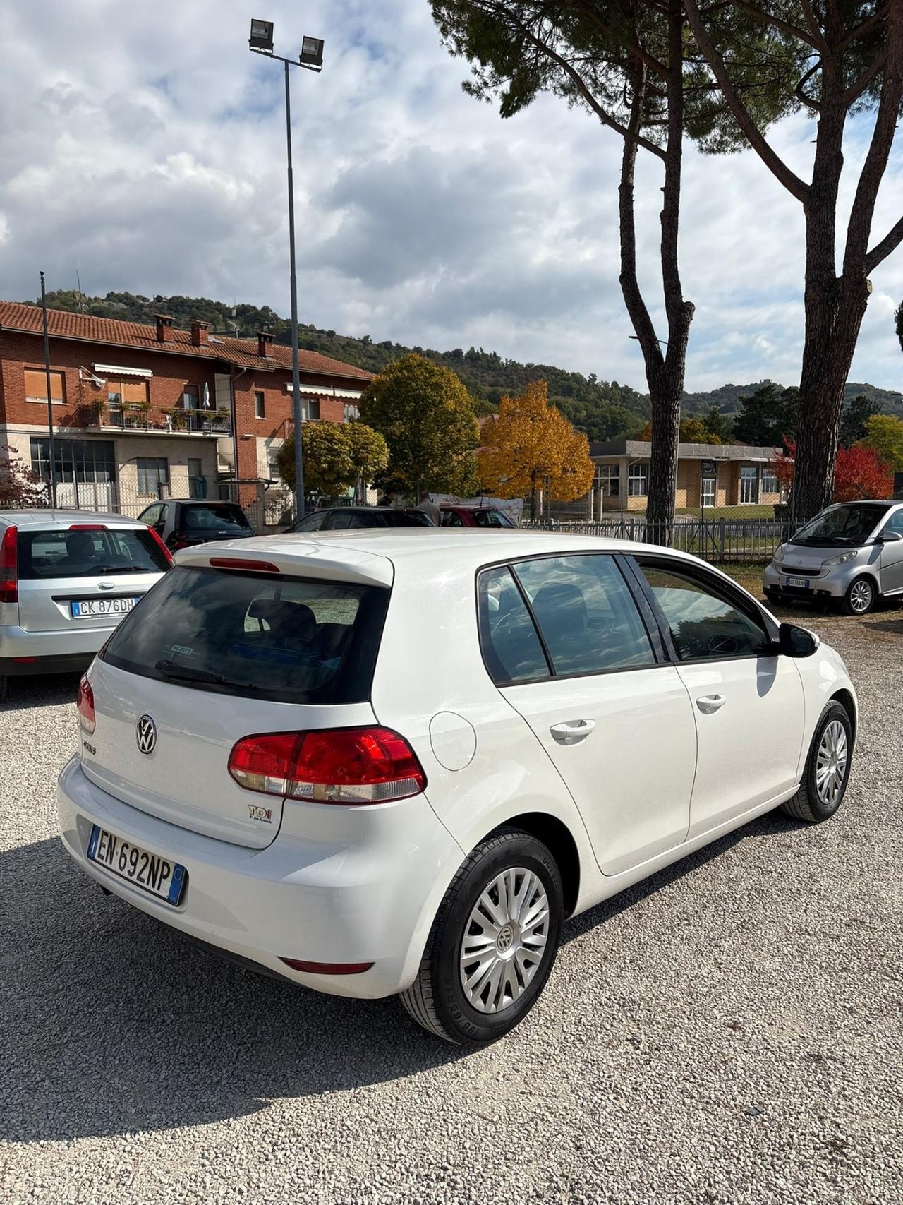 Volkswagen Golf 1.6 TDI PERFETTA SI NEOPATENTATI