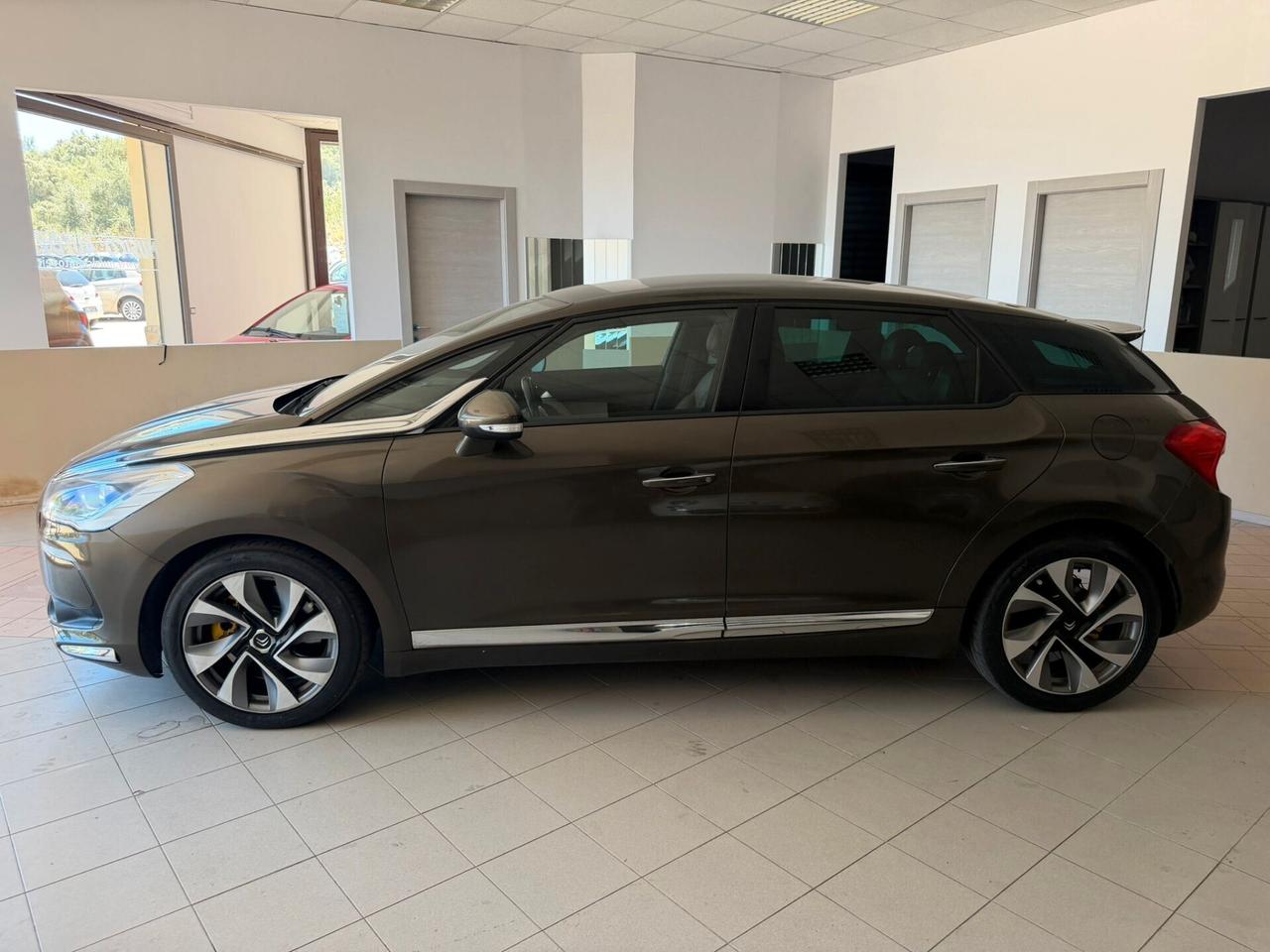 Ds DS5 5 2.0 HDi 160 Sport Chic