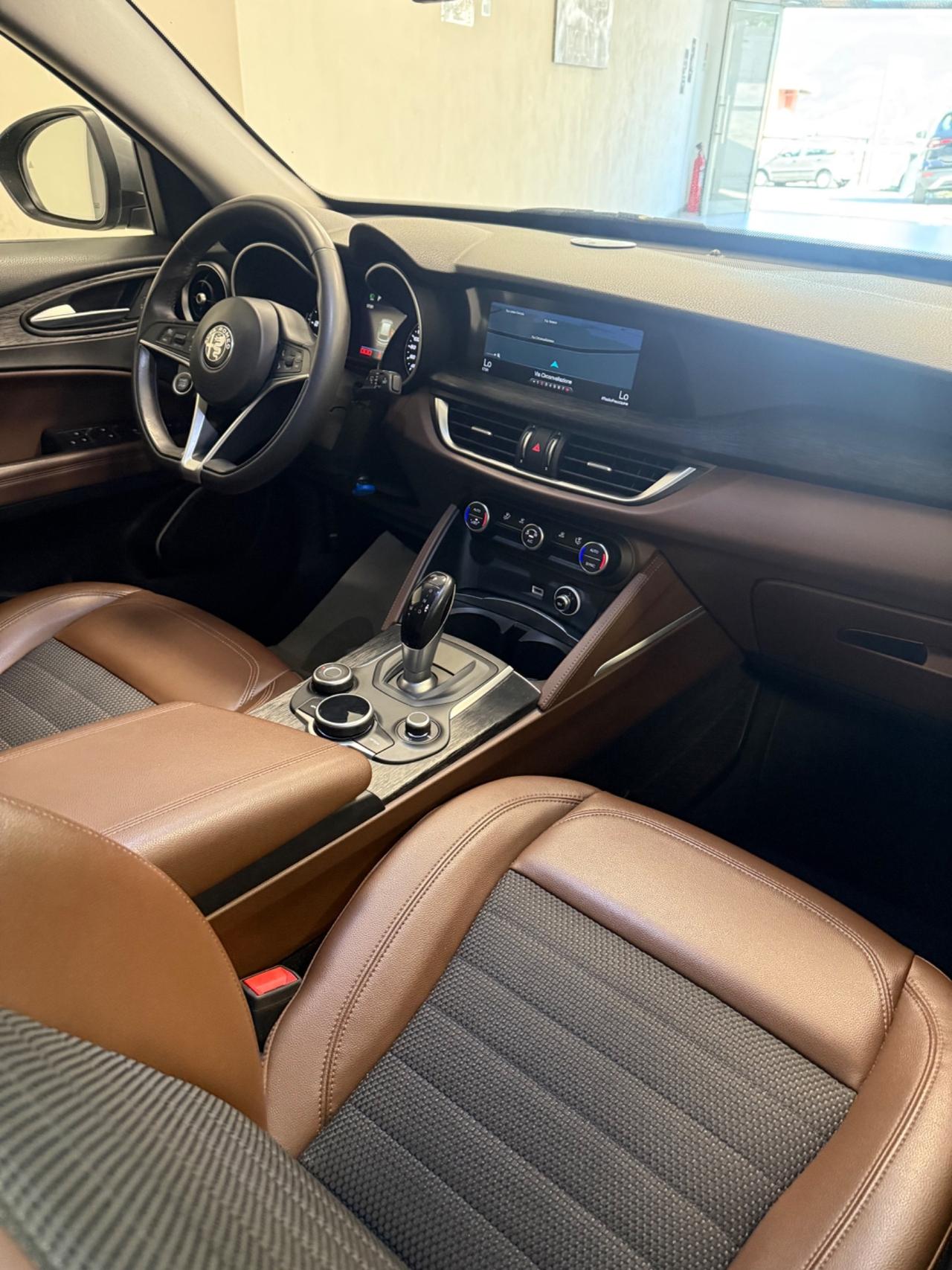 Alfa Romeo Stelvio 2.2 Turbodiesel 190 CV AT8 Q4 B-Tech