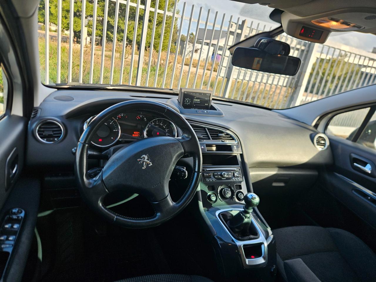 Peugeot 5008 1.6 HDi 115CV Business