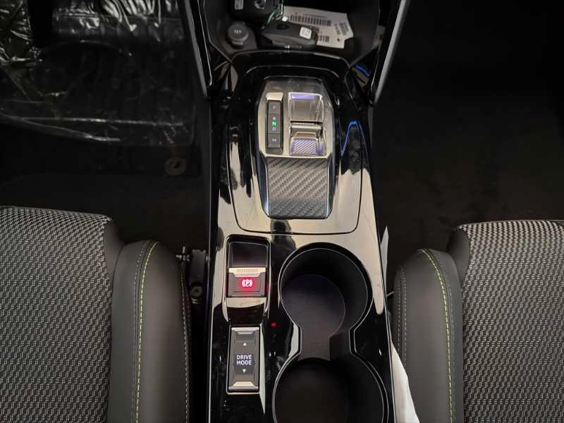 PEUGEOT 2008 GT Hybrid 136 e-DCS6