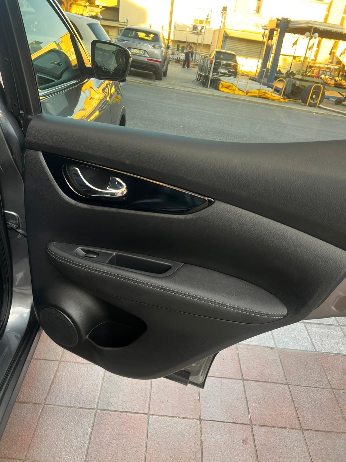 Nissan Qashqai 1.5 dCi N-Connecta