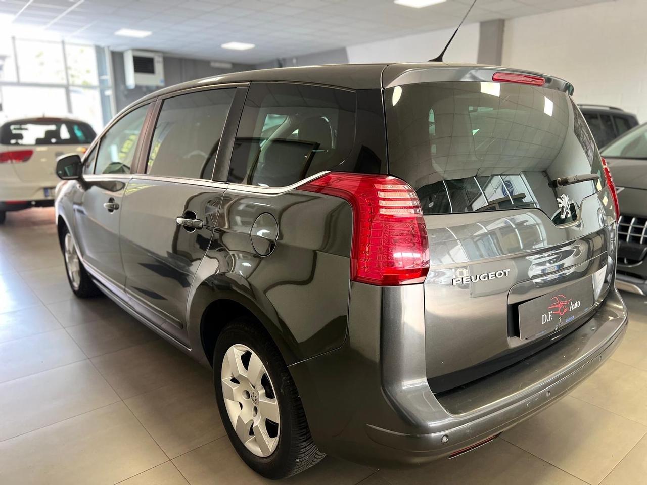 Peugeot 5008 1.6 HDi 112CV Business