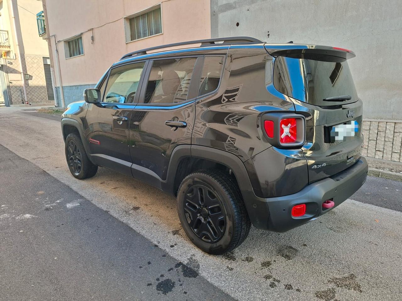 Jeep Renegade 2.0 Mjt 170CV 4WD Active Drive Low Trailhawk