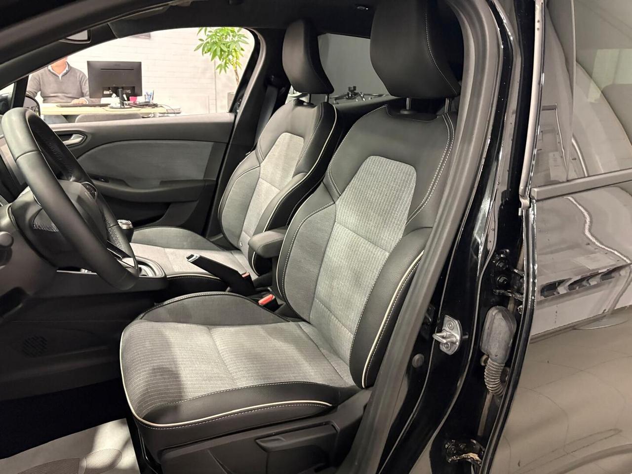 Renault Clio 1.0 tce Techno 90cv