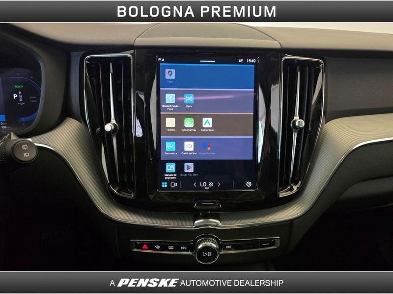 Volvo XC60 T6 Plug-in hybrid AWD automatico Plus Dark