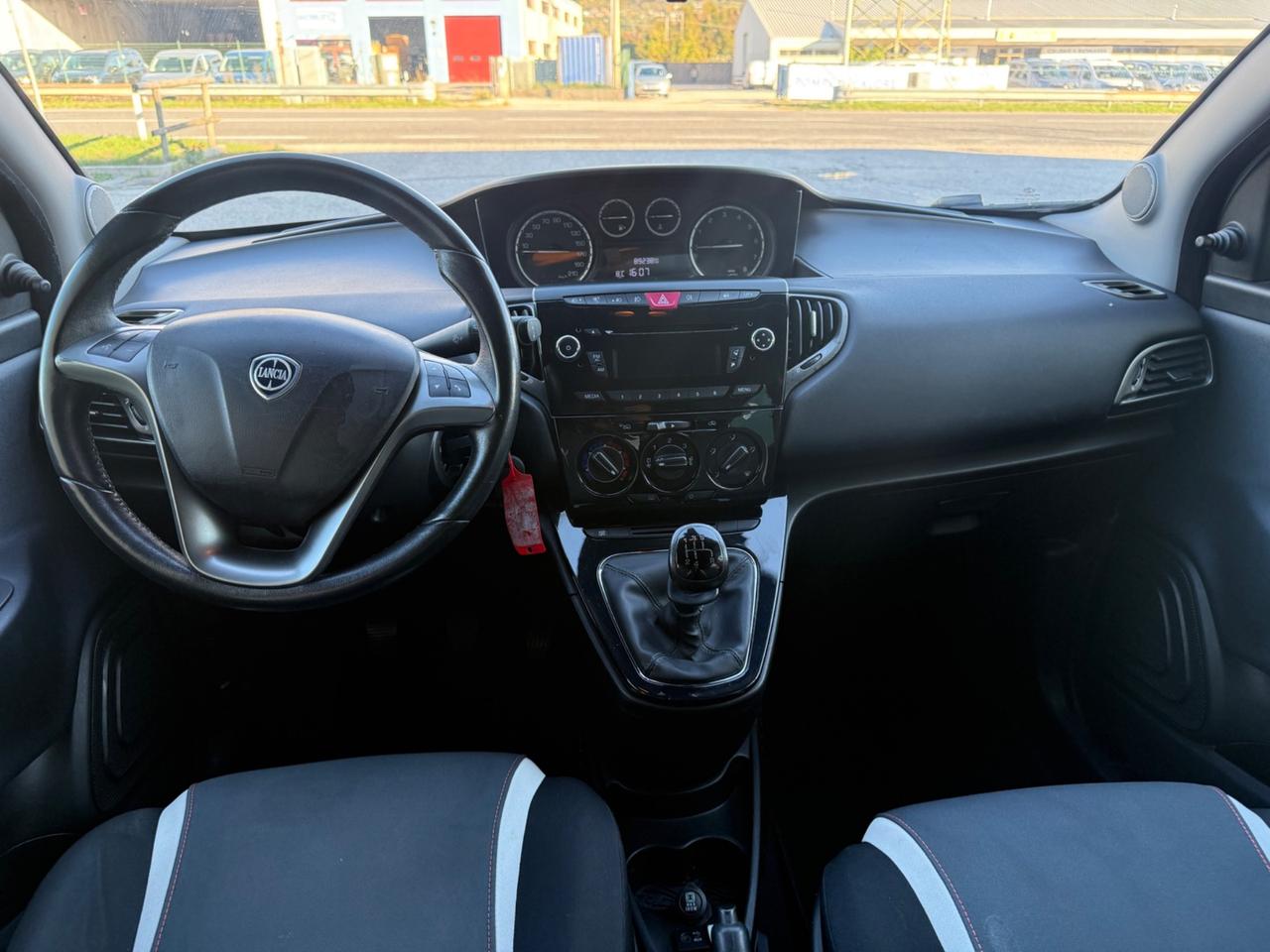 Lancia Ypsilon 1.2 69 CV 5 porte Elle