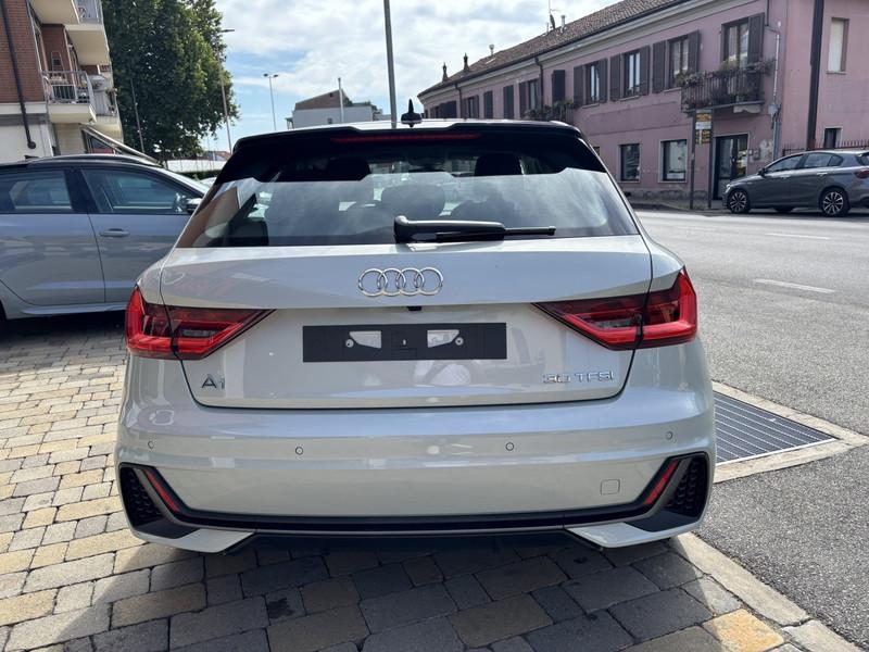 Audi A1 Sportback 30 1.0 tfsi S Line Edition 116cv s-tronic LED-PHONE APPS-17"