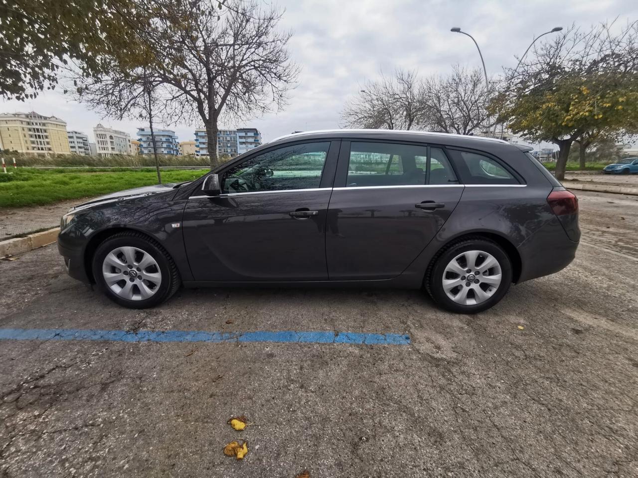 Opel Insignia 2.0 CDTI Sports Tourer aut. Cosmo 2014