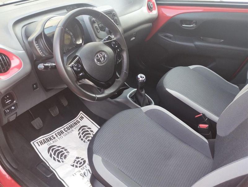 Toyota Aygo Connect 1.0 VVT-i 72 CV 5 porte x-cool MMT