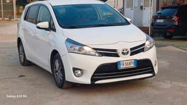 Toyota Verso 1.6 D-4D Style 7 Posti