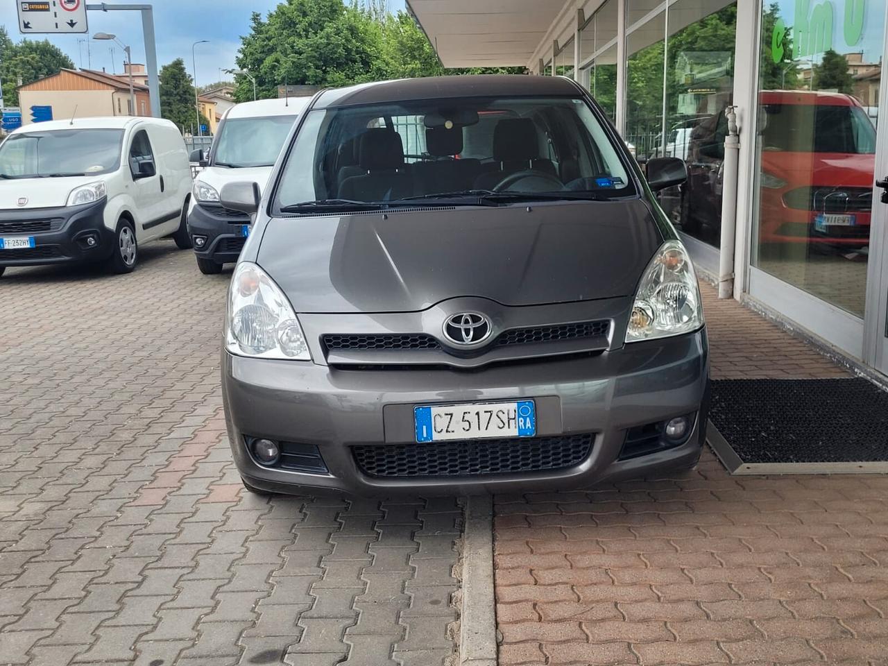 Toyota Corolla Verso 2.2 16V D-4D