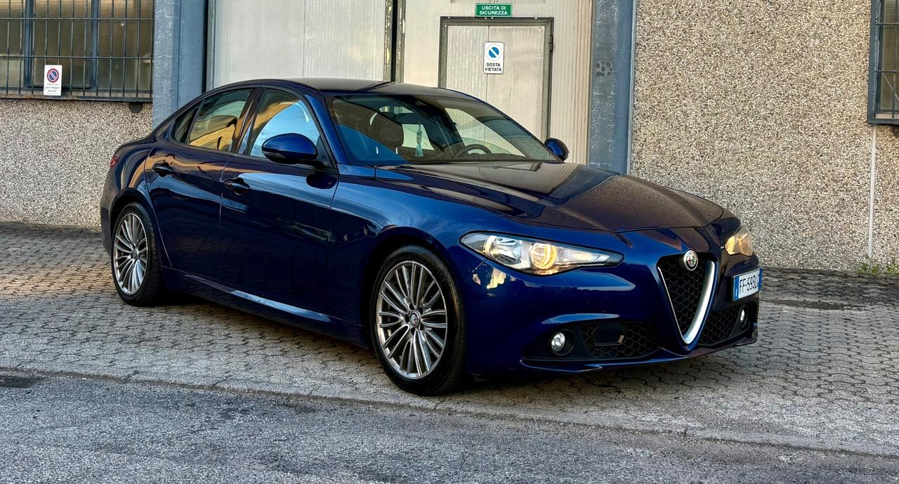 Alfa Romeo Giulia 2.2 TD 180 CV Business Sport